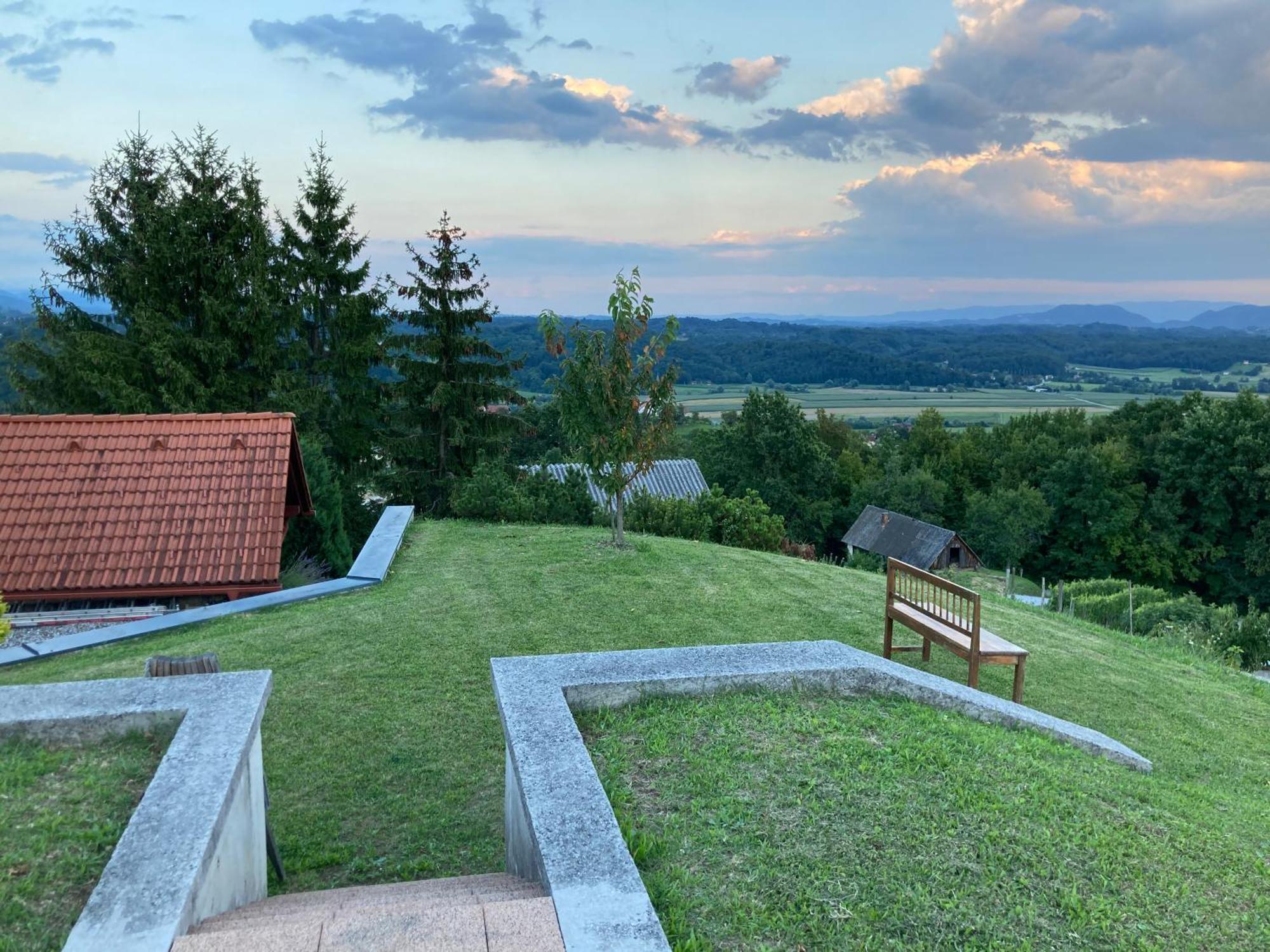 Morning Coffee W A View :) Apartment Podcetrtek Exterior photo
